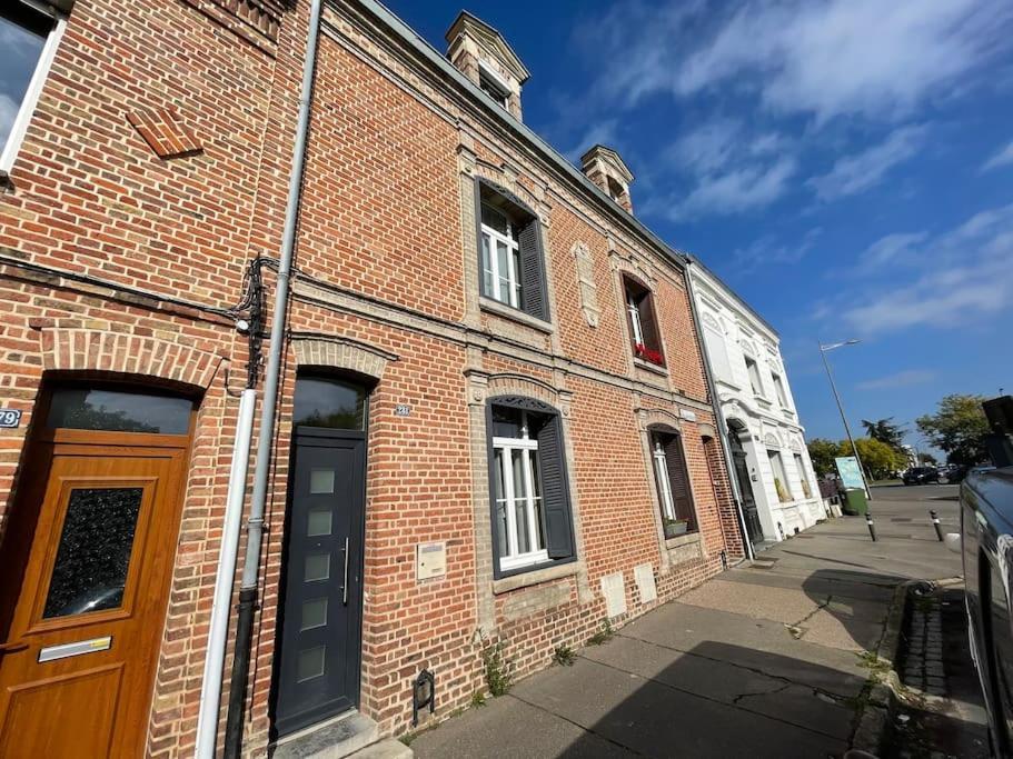 4 Chambres - Grande Maison - Parking - Jardin Amiens Eksteriør billede